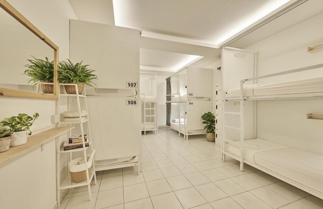 Sleepy Nomad Guesthouse Malacca ภายนอก รูปภาพ
